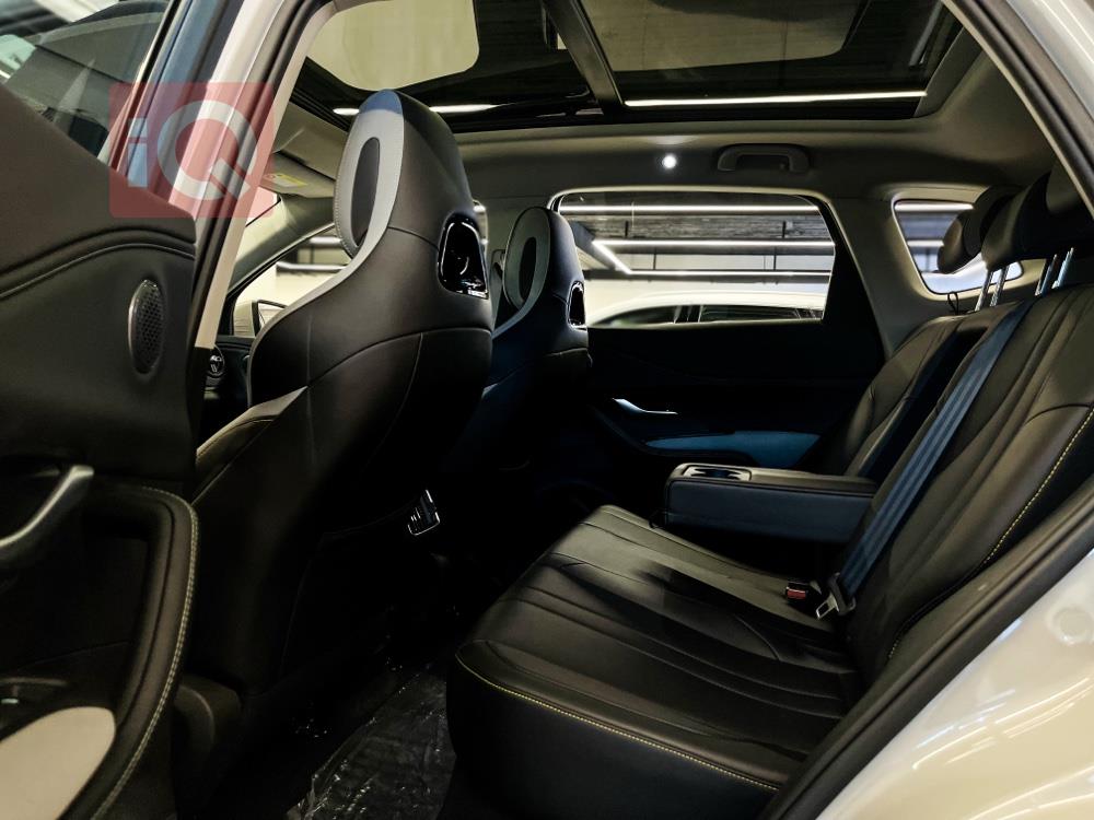 بي واي دي سيليون 7